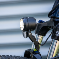 Litemove Scheinwerfer E-bike 110Lux 8-16V SEC-110 inkl. Halter und Reflektor